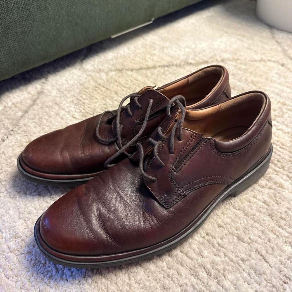 Unbranded Men's Brown and Burgundy Oxfords